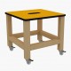 Tabouret carré bas à roulettes