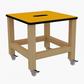 Tabouret carré bas à roulettes